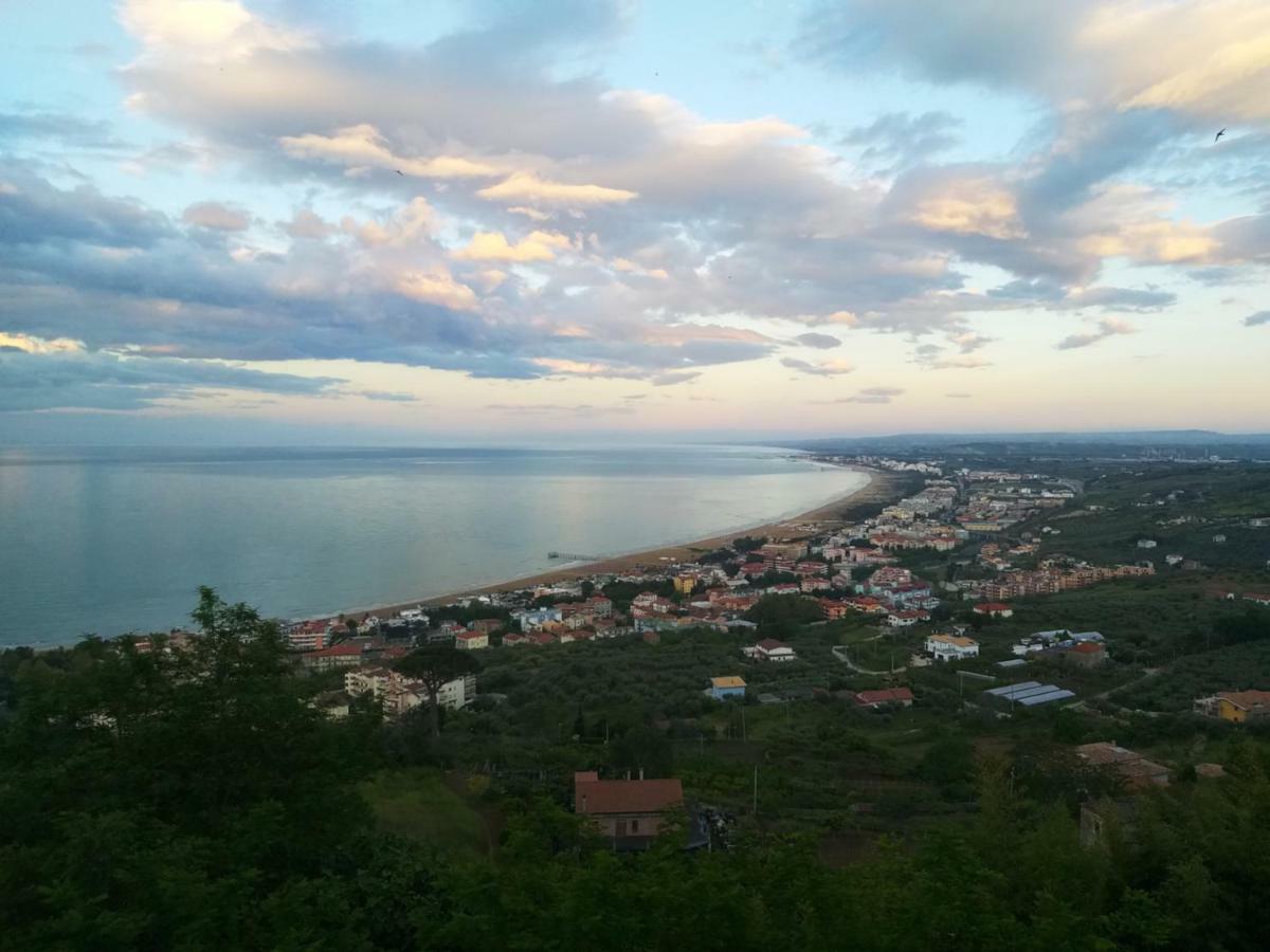 Bed and Breakfast Io E La Mia Giulia Васто Экстерьер фото